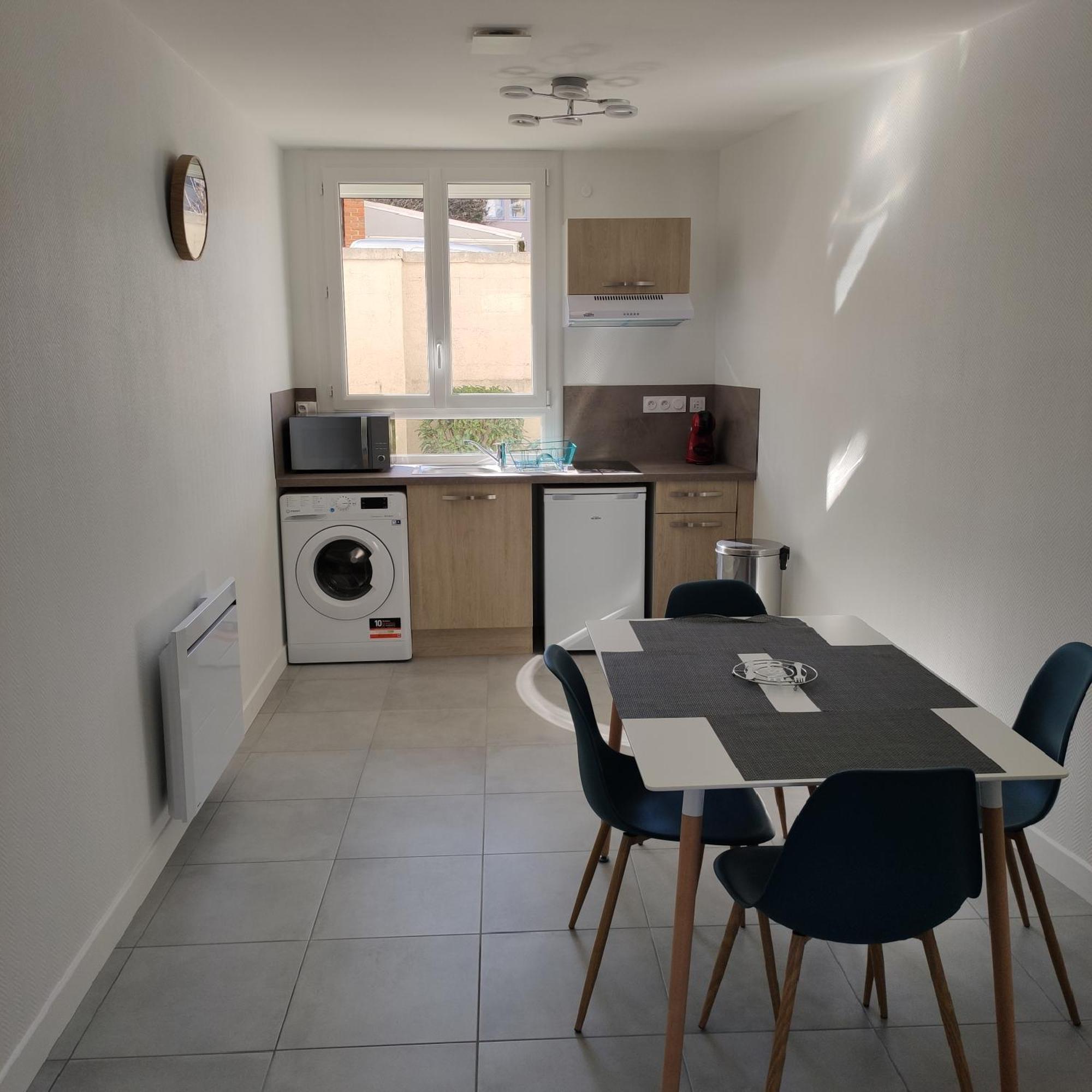 לה מאנש Appartement Cosy Avec Place De Parking Privee מראה חיצוני תמונה